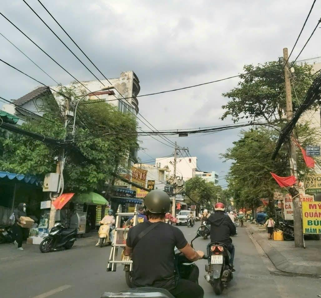 🏠 Bán nhà Gò Vấp, hẻm xe hơi Nguyễn Văn Khối, 106M²( 6 x 17), 3 tầng, 4 Pn, hơn 7 tỷ TL - Ảnh chính